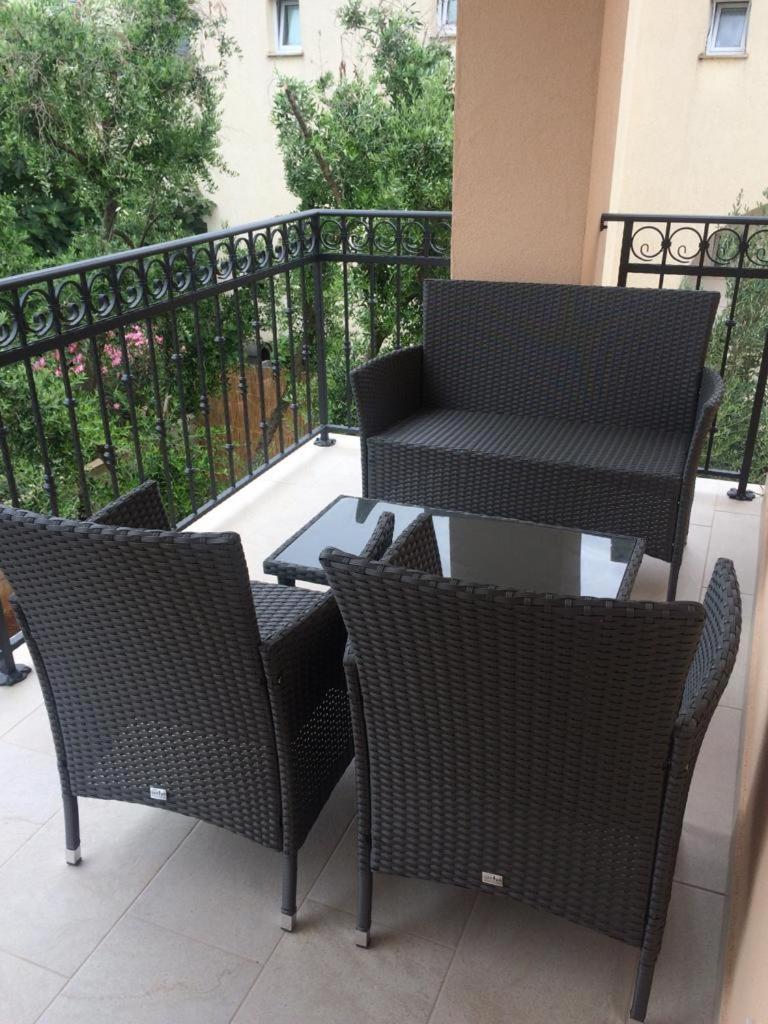 Apartments Leondori Крк Экстерьер фото